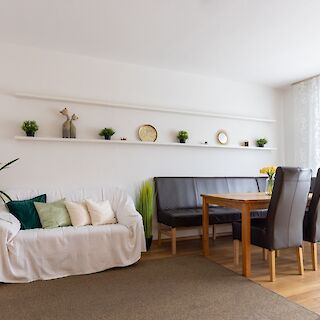 Sie können sich an uns wenden: